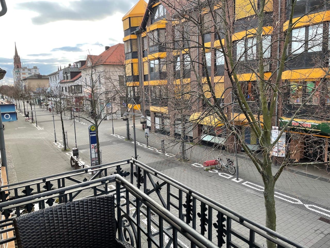 Balkon mit Blick auf die Innenstadt